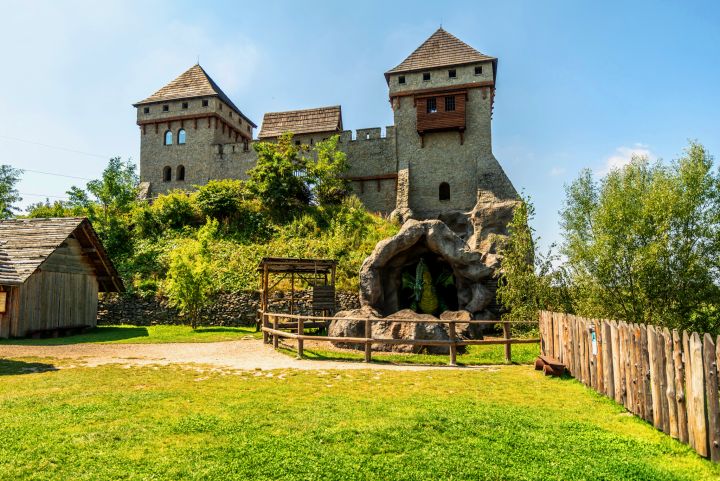 Inwałd zamek